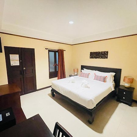 Na Thapae Chiangmai Hotel Чиангмай Екстериор снимка