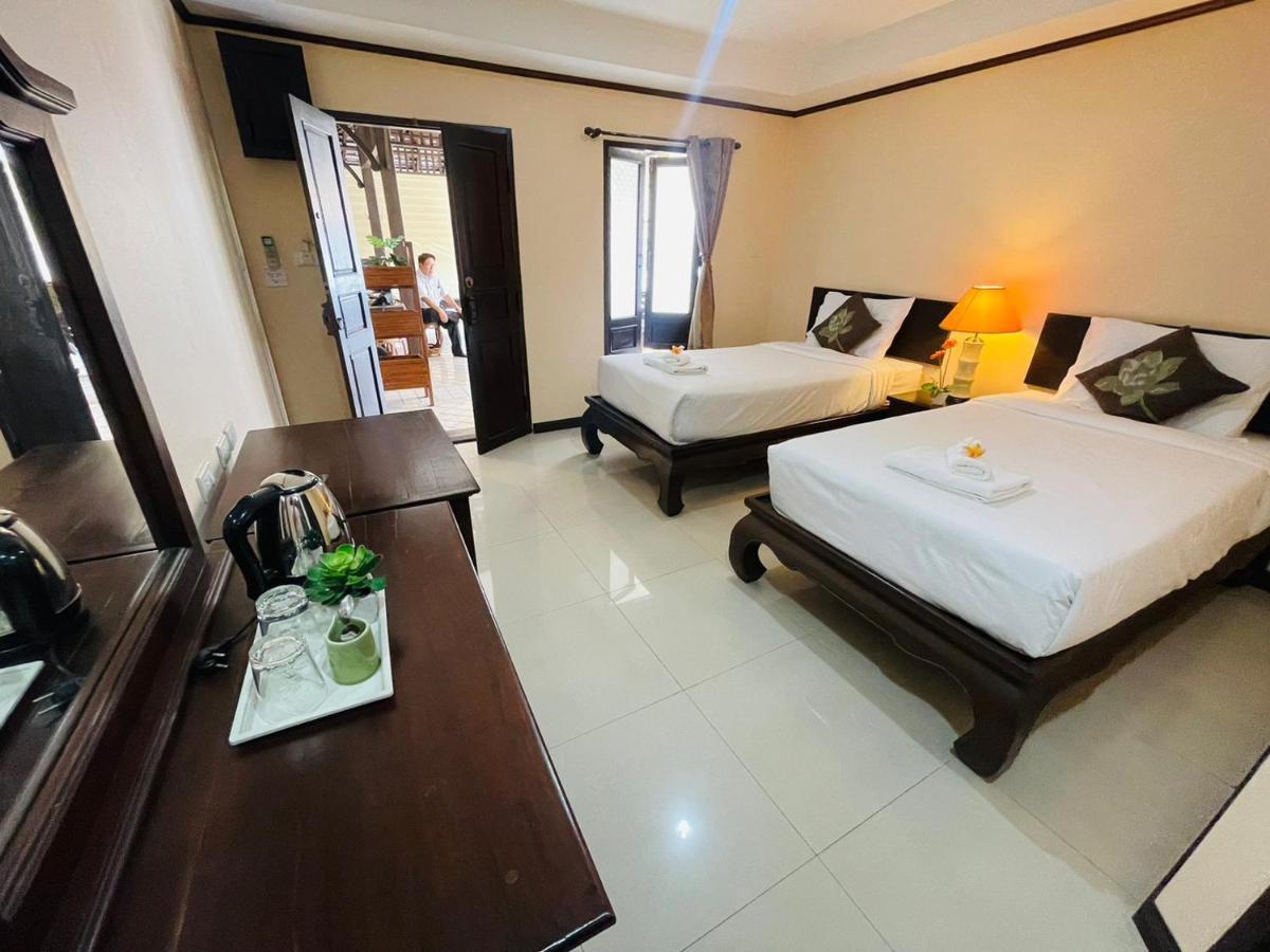 Na Thapae Chiangmai Hotel Чиангмай Екстериор снимка