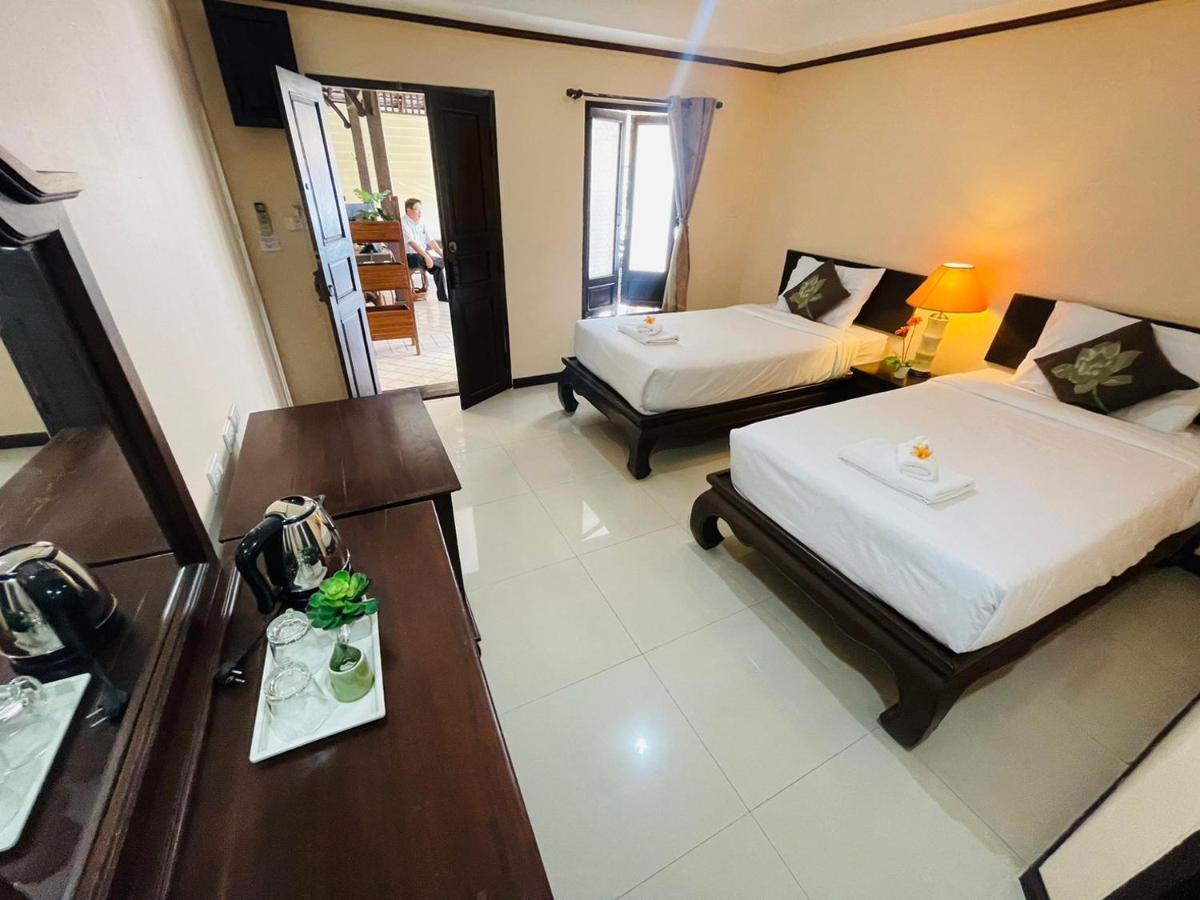 Na Thapae Chiangmai Hotel Чиангмай Екстериор снимка