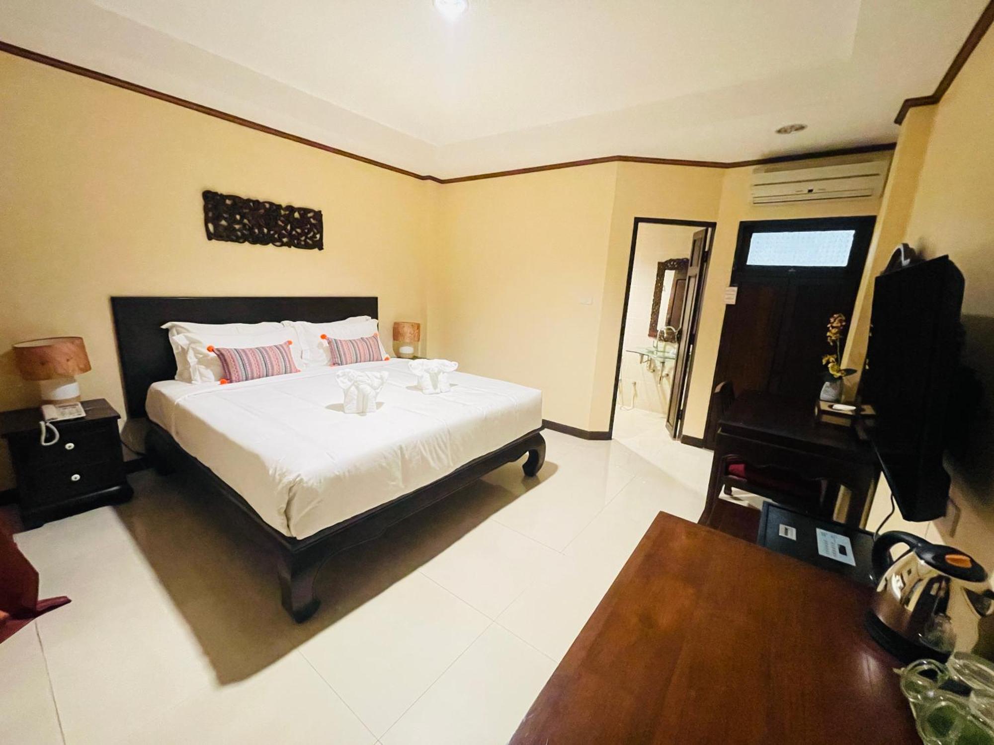 Na Thapae Chiangmai Hotel Чиангмай Екстериор снимка