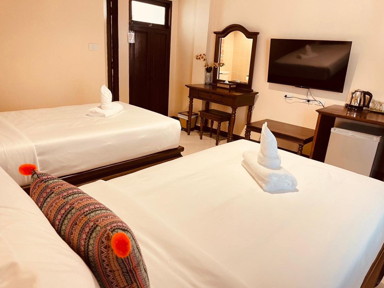 Na Thapae Chiangmai Hotel Чиангмай Екстериор снимка