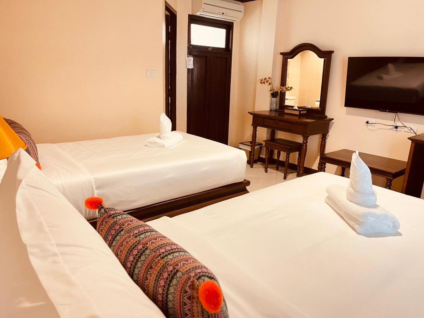 Na Thapae Chiangmai Hotel Чиангмай Екстериор снимка