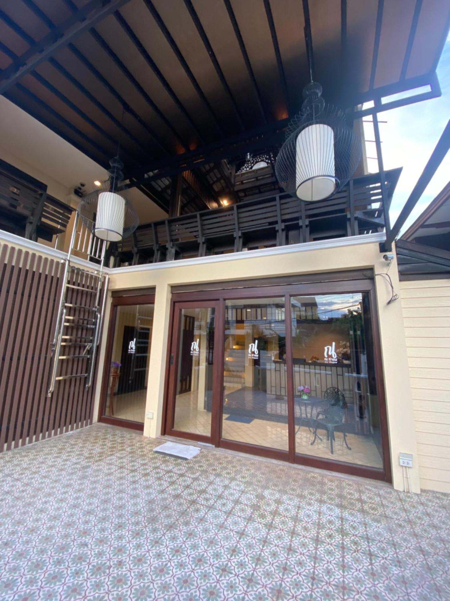 Na Thapae Chiangmai Hotel Чиангмай Екстериор снимка