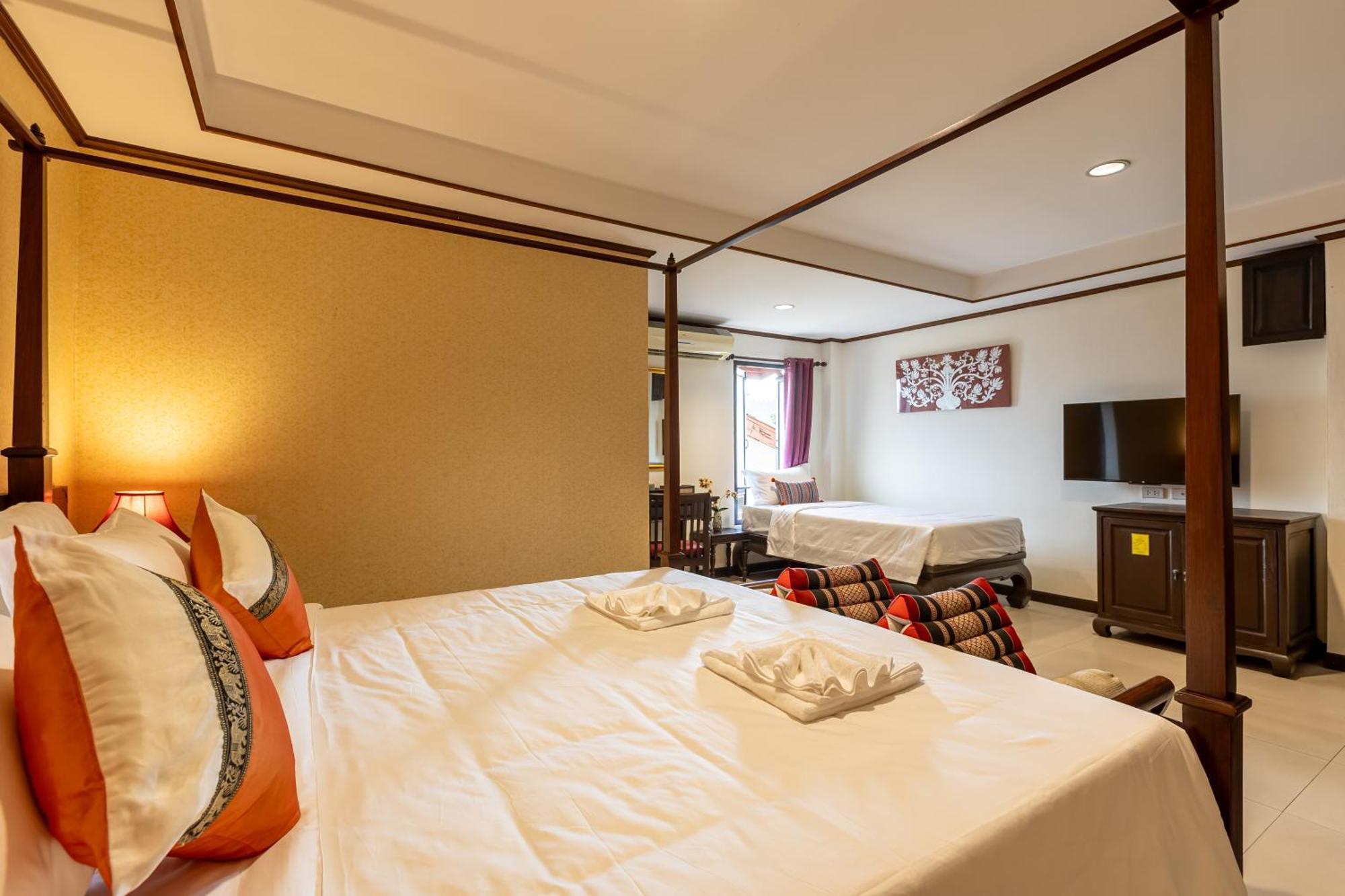 Na Thapae Chiangmai Hotel Чиангмай Екстериор снимка