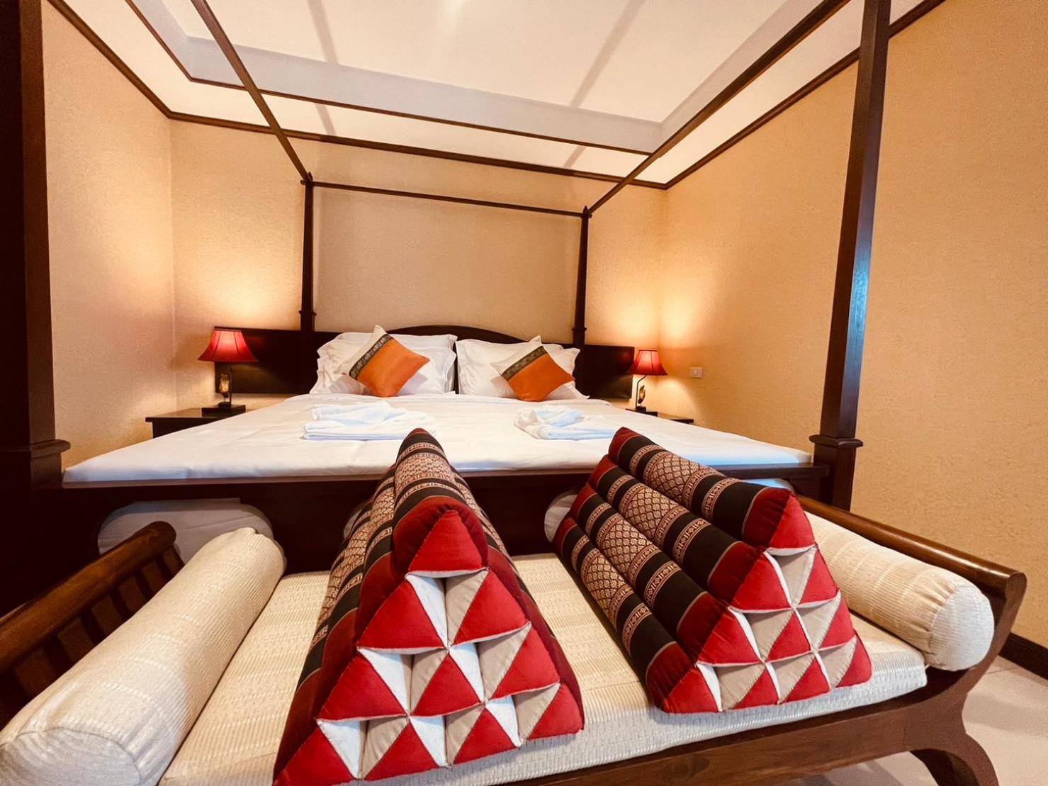 Na Thapae Chiangmai Hotel Чиангмай Екстериор снимка