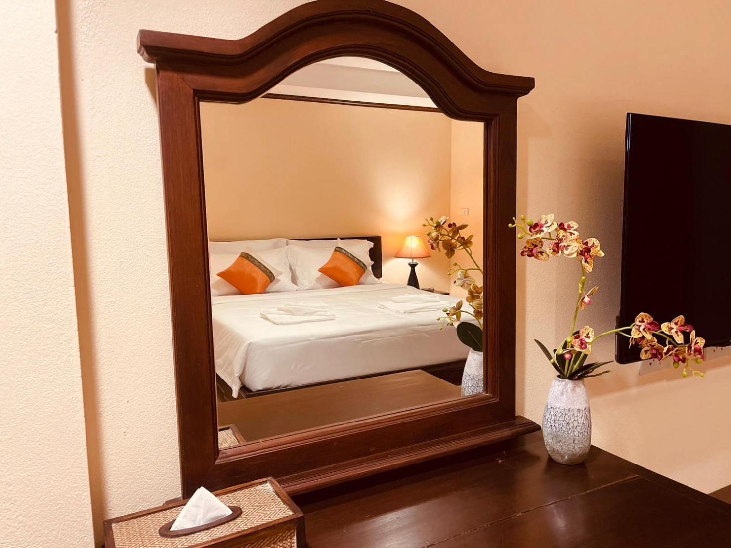 Na Thapae Chiangmai Hotel Чиангмай Екстериор снимка