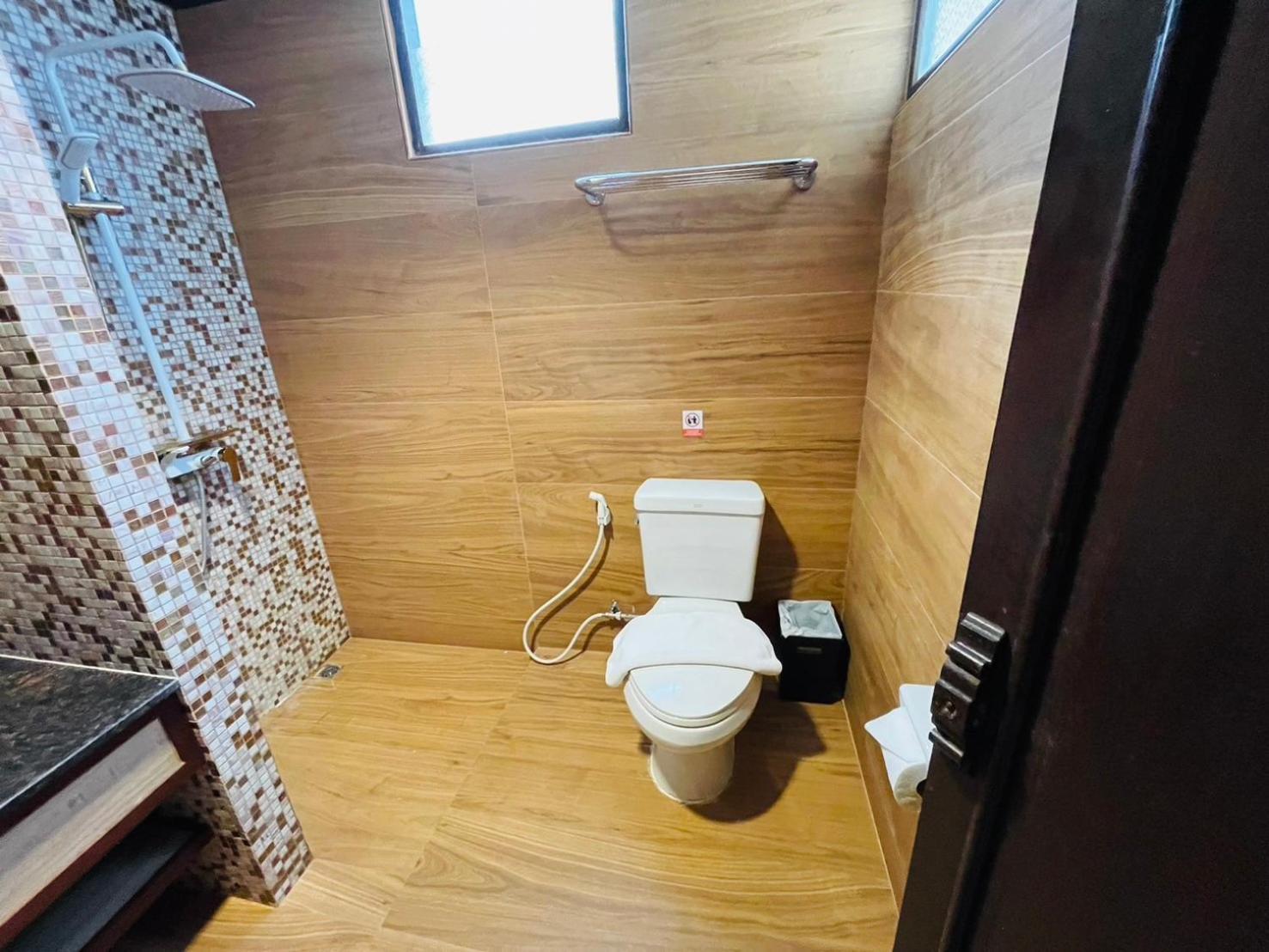 Na Thapae Chiangmai Hotel Чиангмай Екстериор снимка
